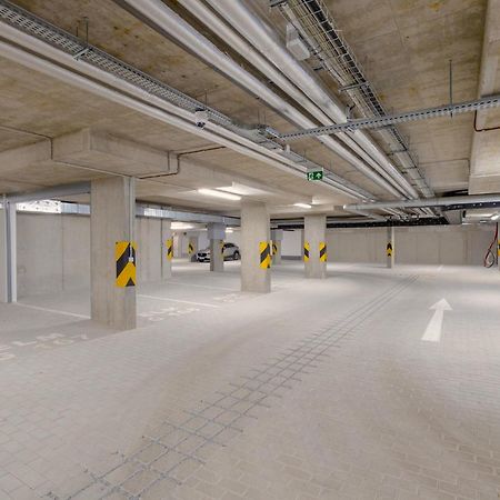 Bright 2Br - 4Th Floor, Balcony, Free Parking By Gravity Prague Apartamento Exterior foto
