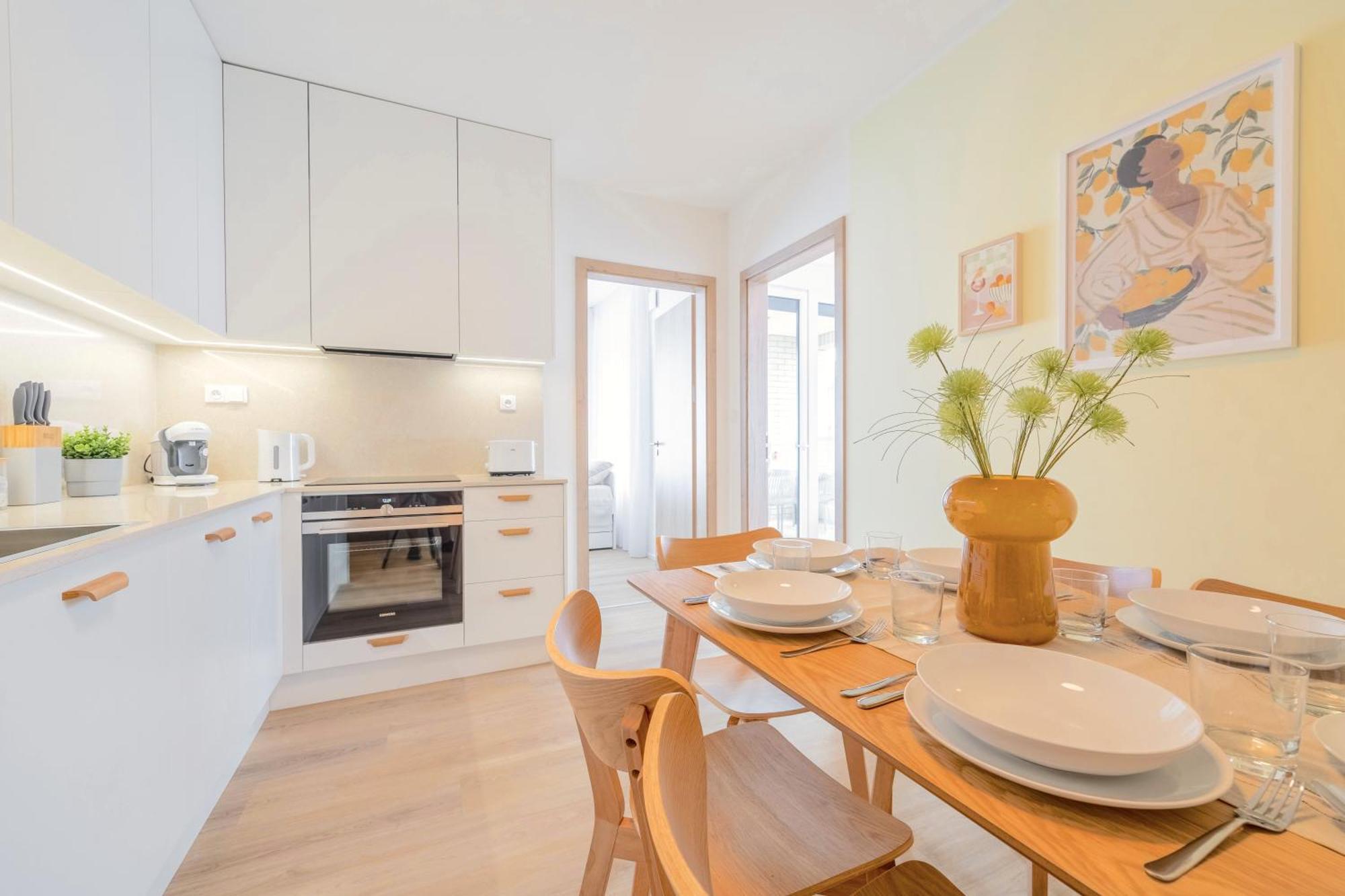 Bright 2Br - 4Th Floor, Balcony, Free Parking By Gravity Prague Apartamento Exterior foto