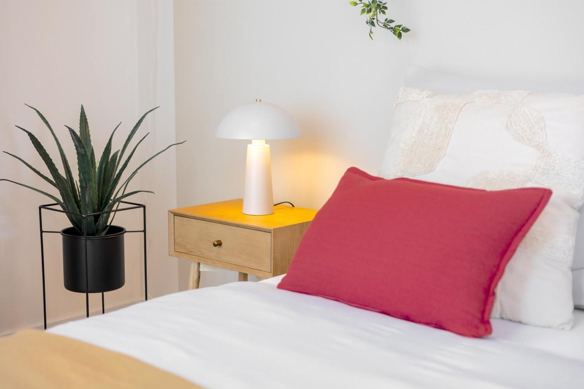 Bright 2Br - 4Th Floor, Balcony, Free Parking By Gravity Prague Apartamento Exterior foto