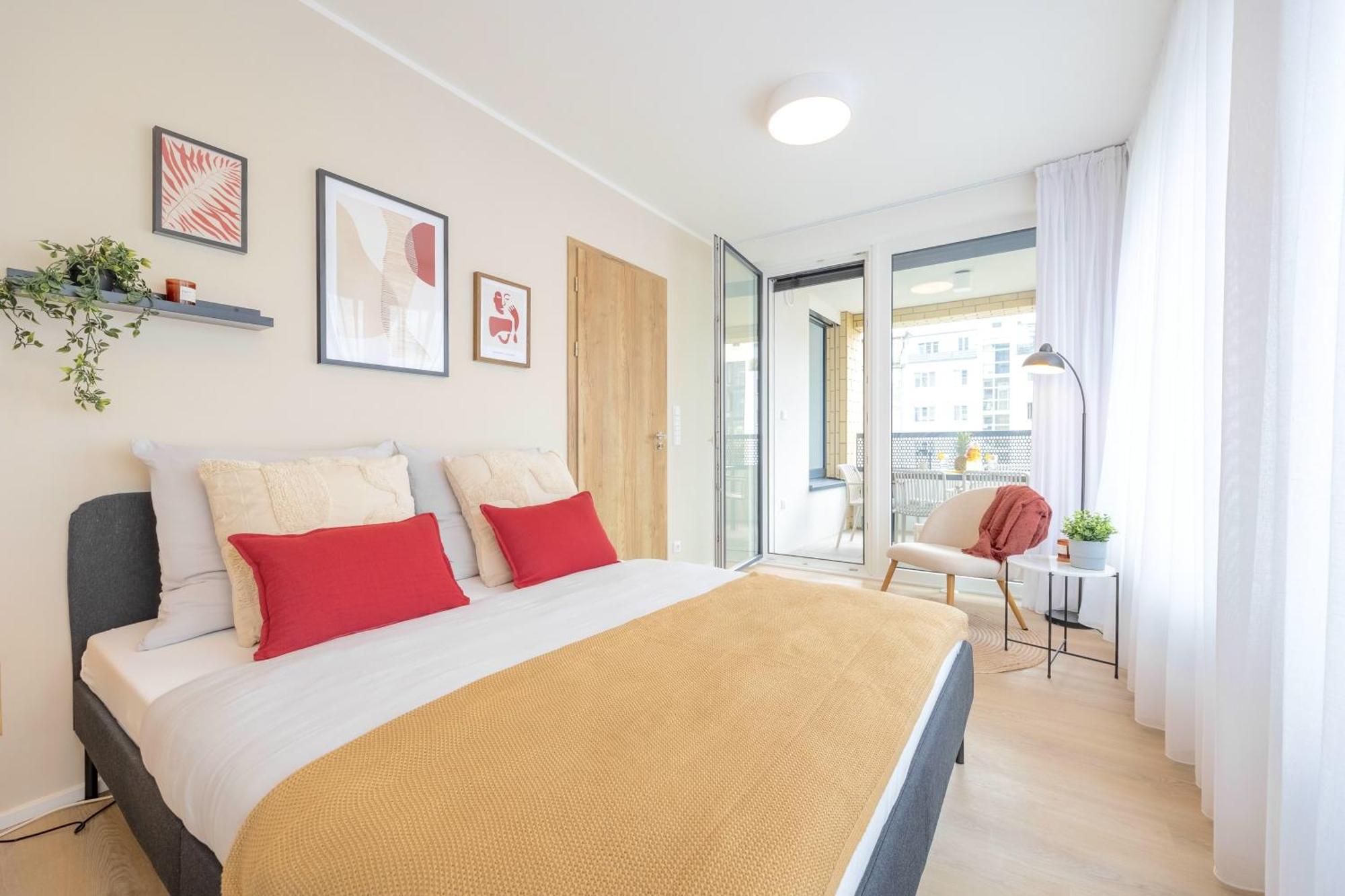 Bright 2Br - 4Th Floor, Balcony, Free Parking By Gravity Prague Apartamento Exterior foto