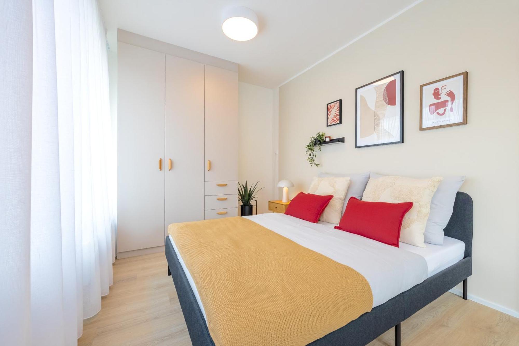 Bright 2Br - 4Th Floor, Balcony, Free Parking By Gravity Prague Apartamento Exterior foto