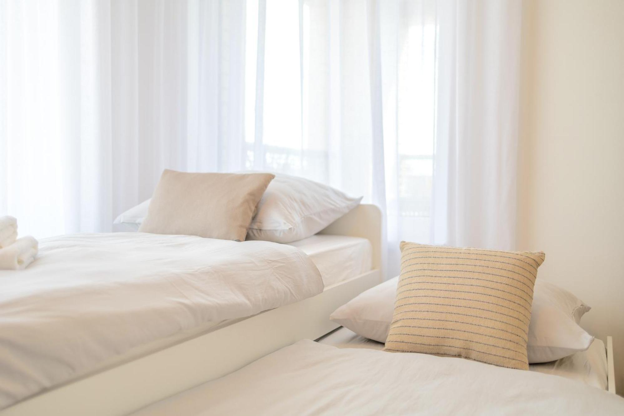 Bright 2Br - 4Th Floor, Balcony, Free Parking By Gravity Prague Apartamento Exterior foto
